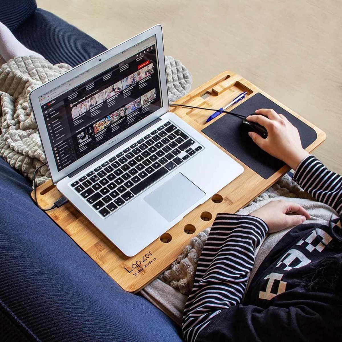 MikaMax Lapzer Laptop Desk - Muismat - Laptop Standaard - Laptoptafel - Laptop Schootkussen