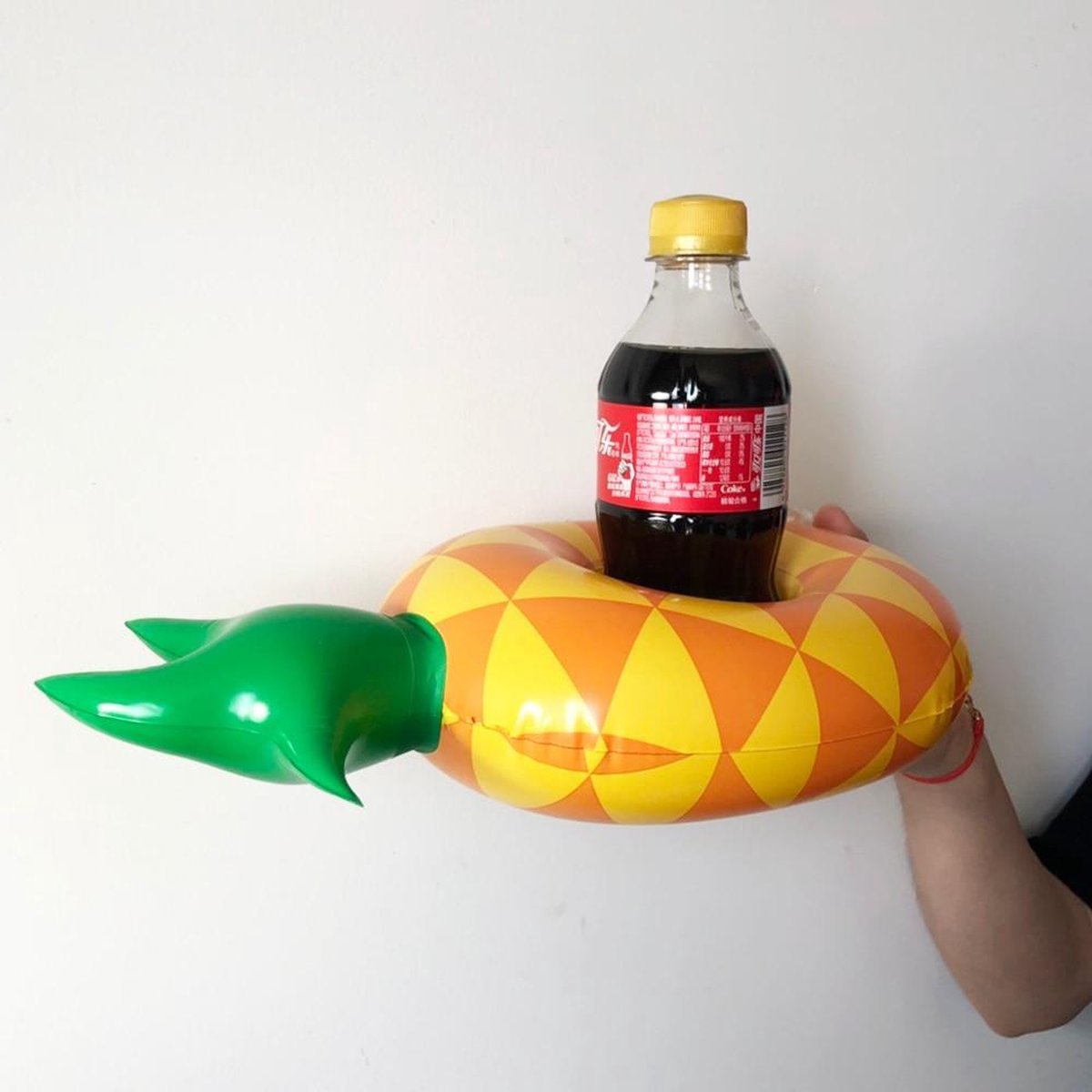 Opblaasbare Ananas voor in zwembad en stand speelgoed glas / blikhouder opblaasbaar speelgoed voor in water