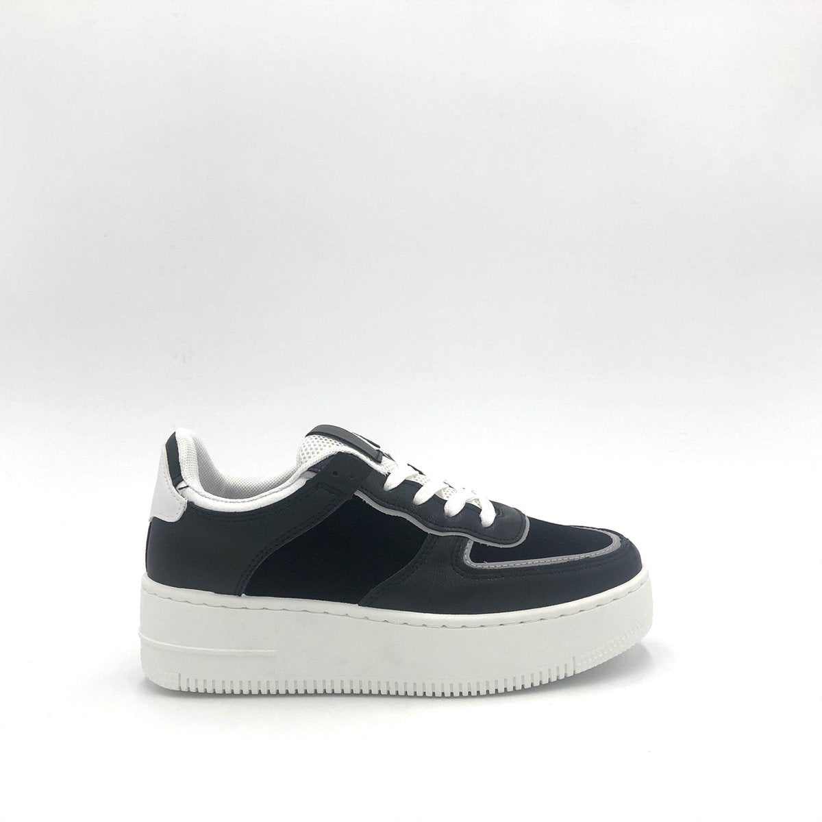 SNEAKER SOFIA - Maat 39 - Lage sneaker - Zwart - Sportief - Casual