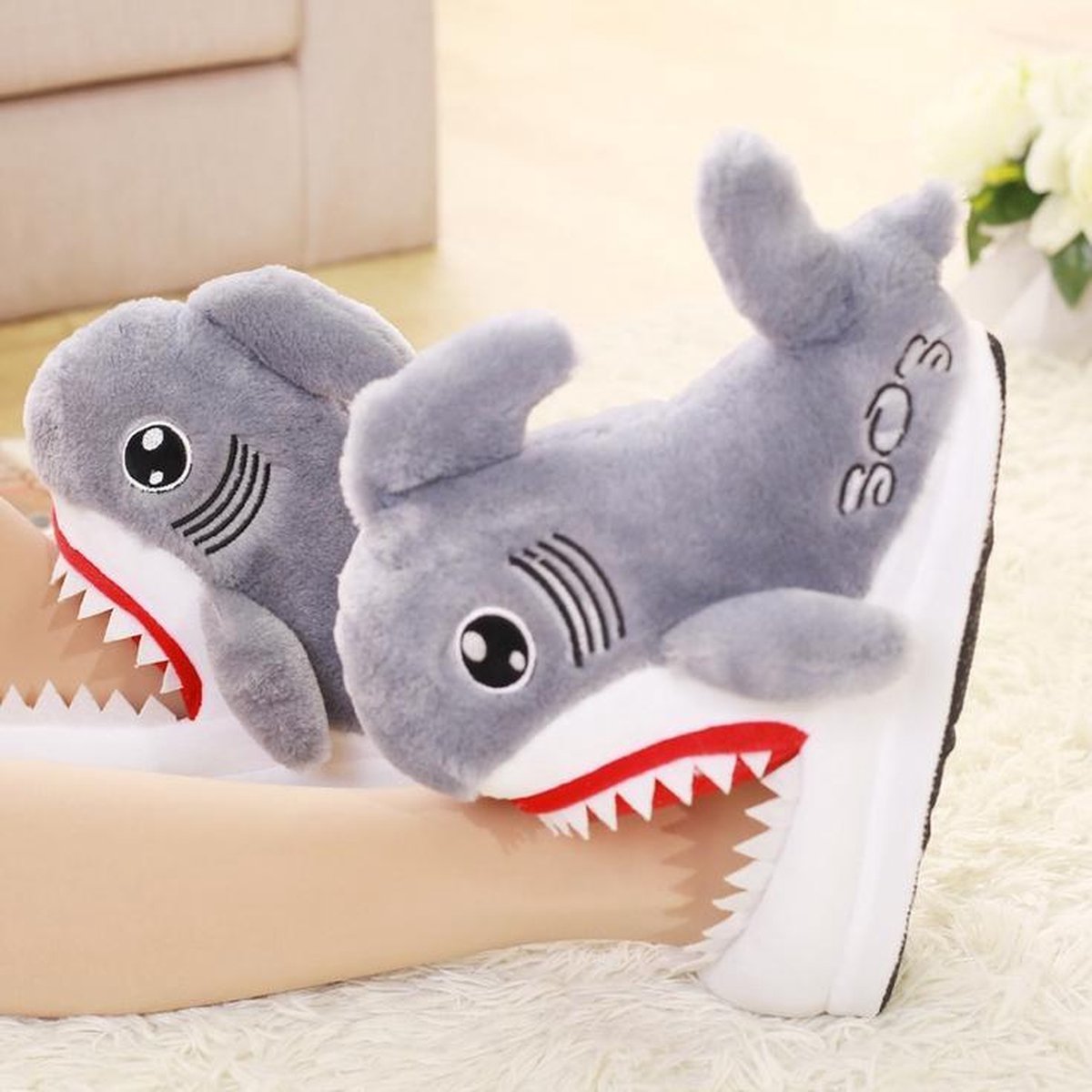 Shark Sloffen - Grijs - Sneaker Pantoffels - Boost 350 - Unisex - Haai - Maat Onesize
