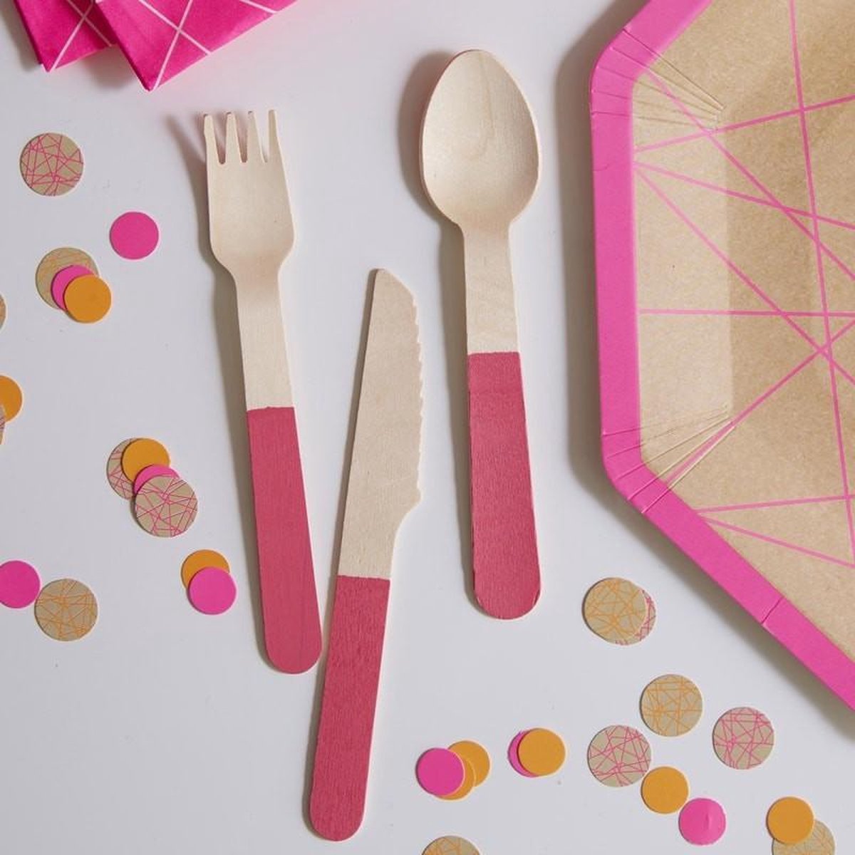 Houten bestekset neon pink