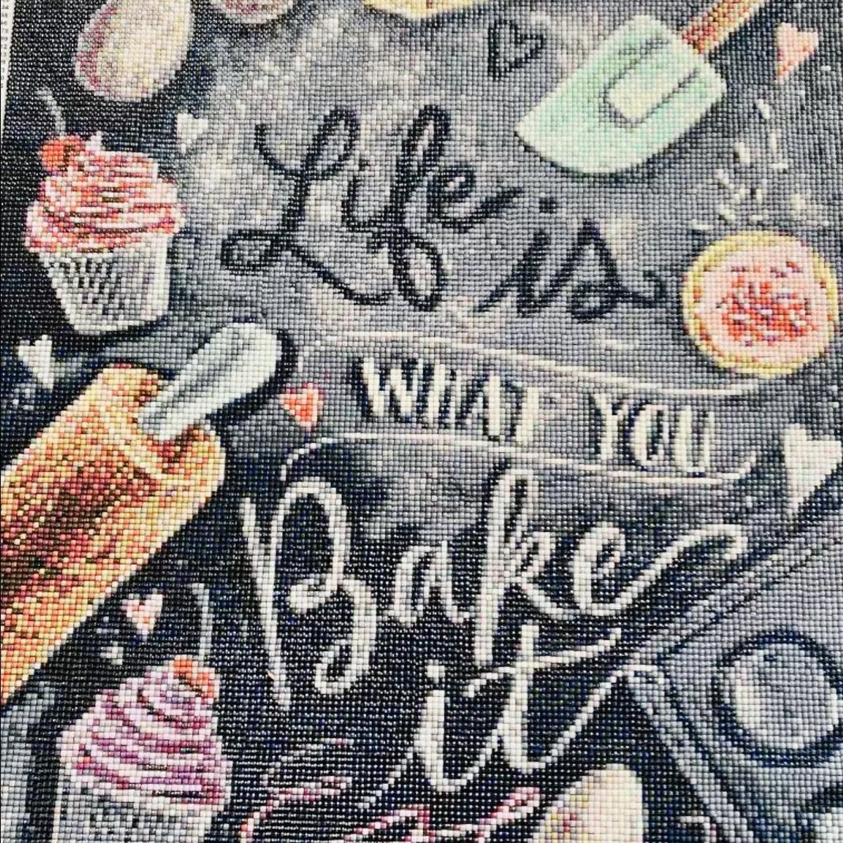 Diamond Painting Volwassenen - Tekst - Life Is What You Bake It - Volledige Bedekking - Ronde Steentjes - 15 x 20 cm