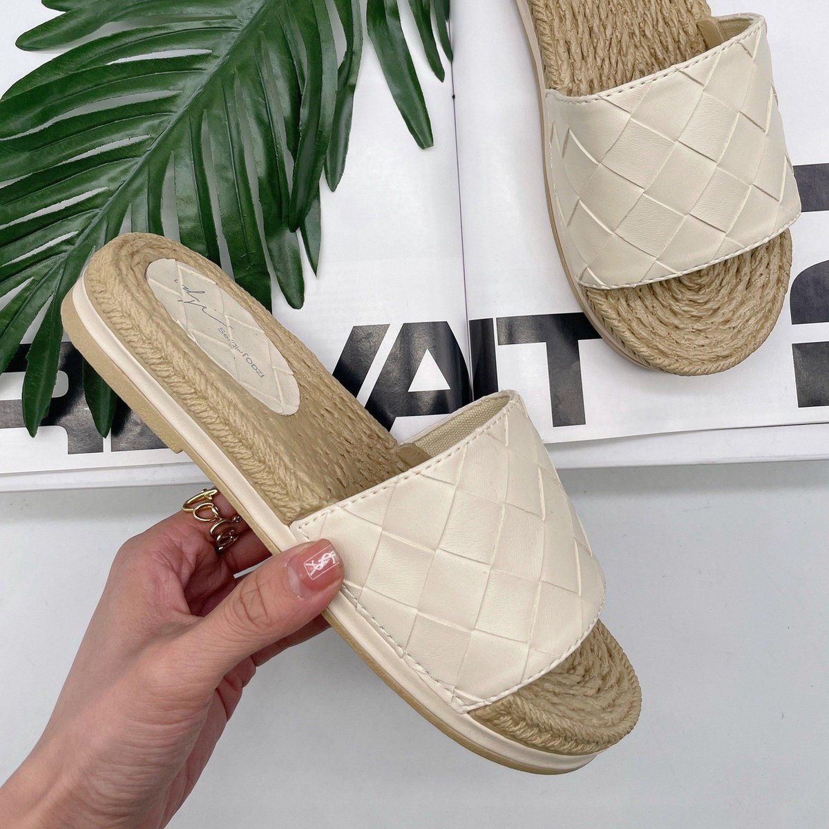 FLIP OLIVIA BEIGE