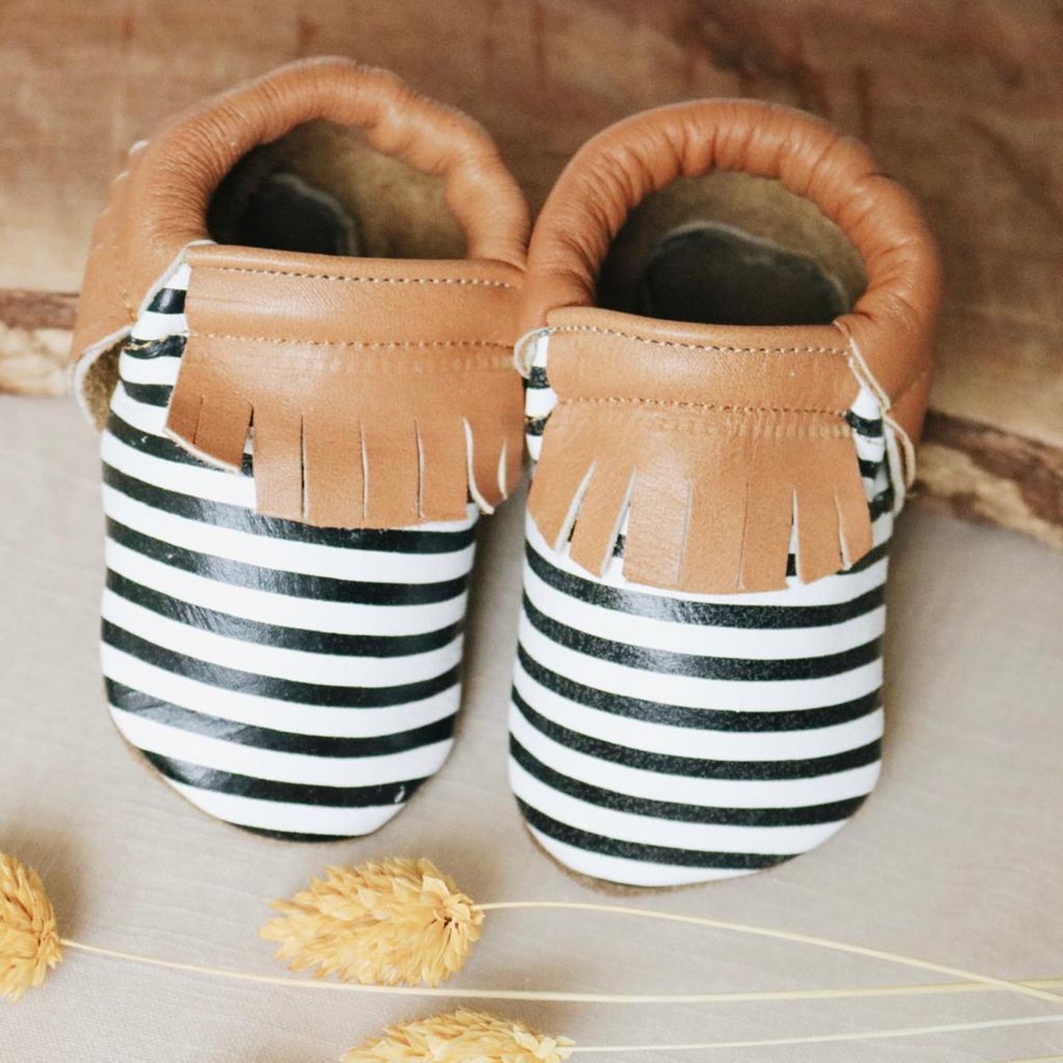 Babyslofjes zwart/wit gestreept