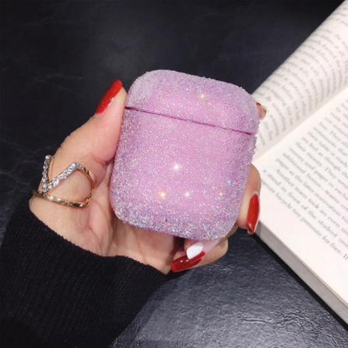 Hidzo hoes voor Apple's Airpods - Hard Case - Glitter - Paars
