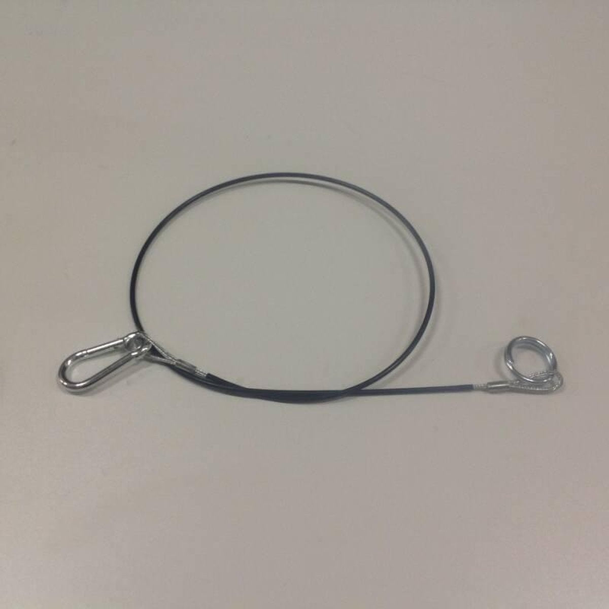 Breekkabel 1000mm karabijn haak en ring 30 zwart