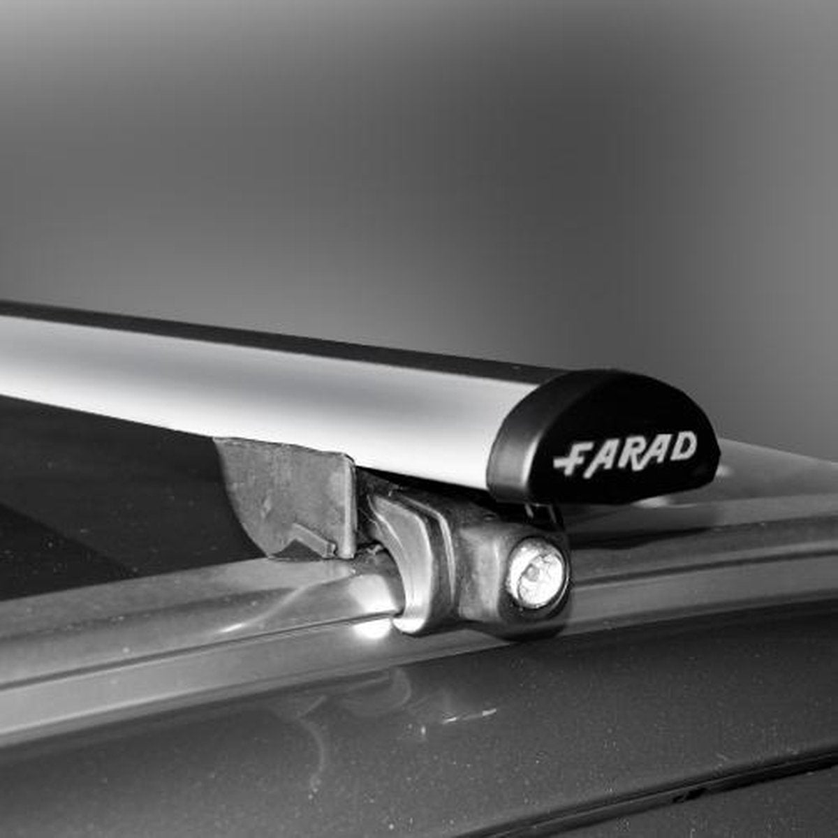 Dakdragers Seat Tarraco vanaf 2019 met gesloten dakrails - Farad aluminium