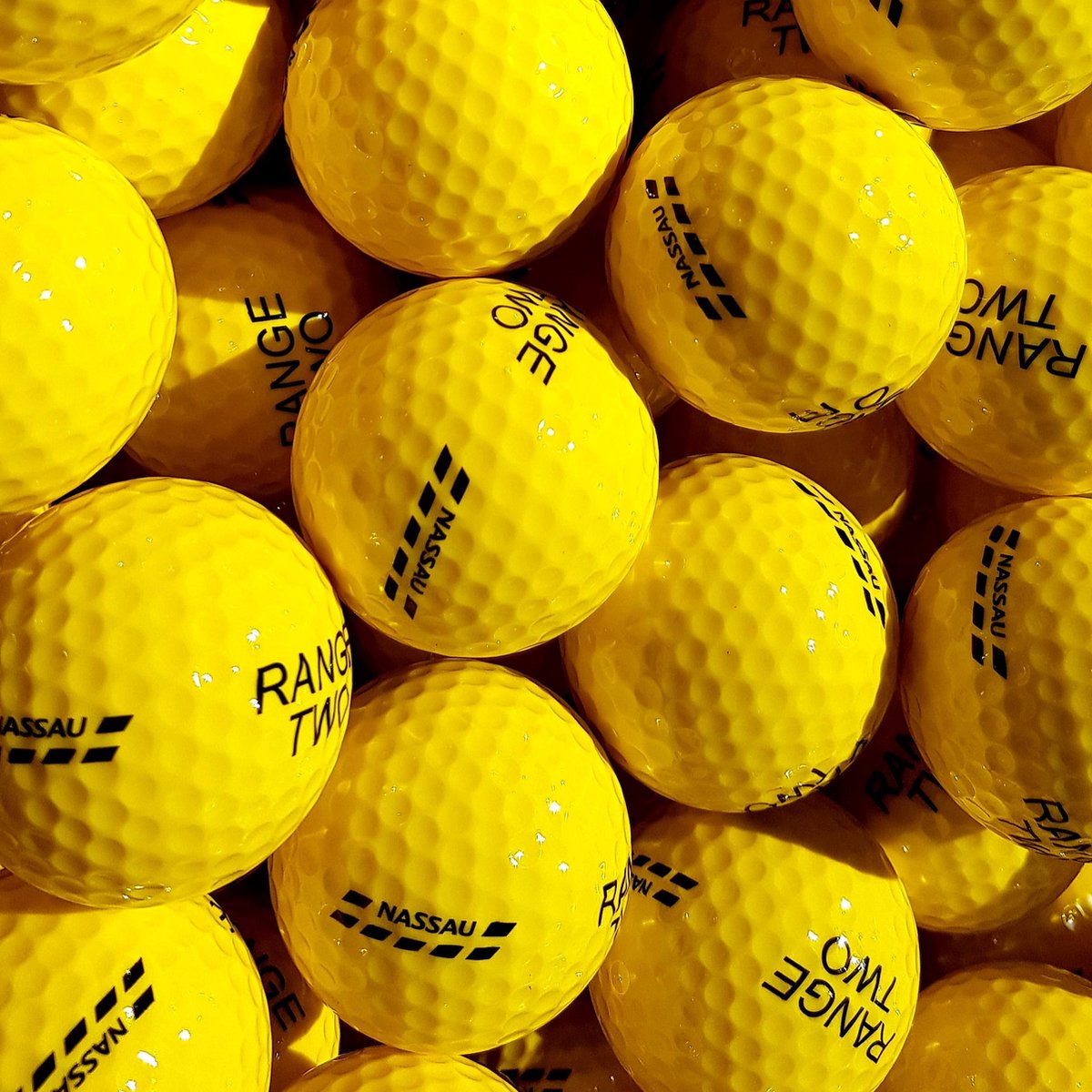 Nassau - Range Two - Yellow - 300 stuks - 2-piece golfballen