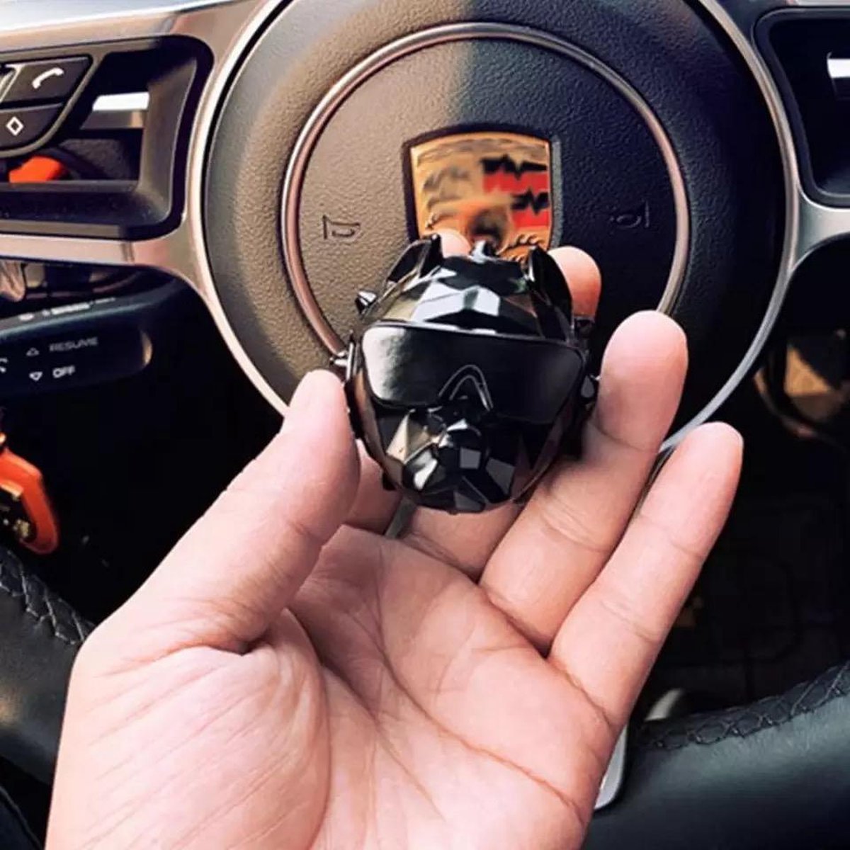 Bulldog Autoparfum - Incl. 3 Vullingen - Premium Auto Luchtverfrisser - Van Handythings - Navulbaar Auto Parfum - Zwart
