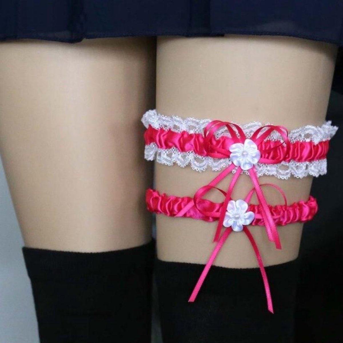 Kousenband - 2 stuks - Wit en Roze met Bloemetje