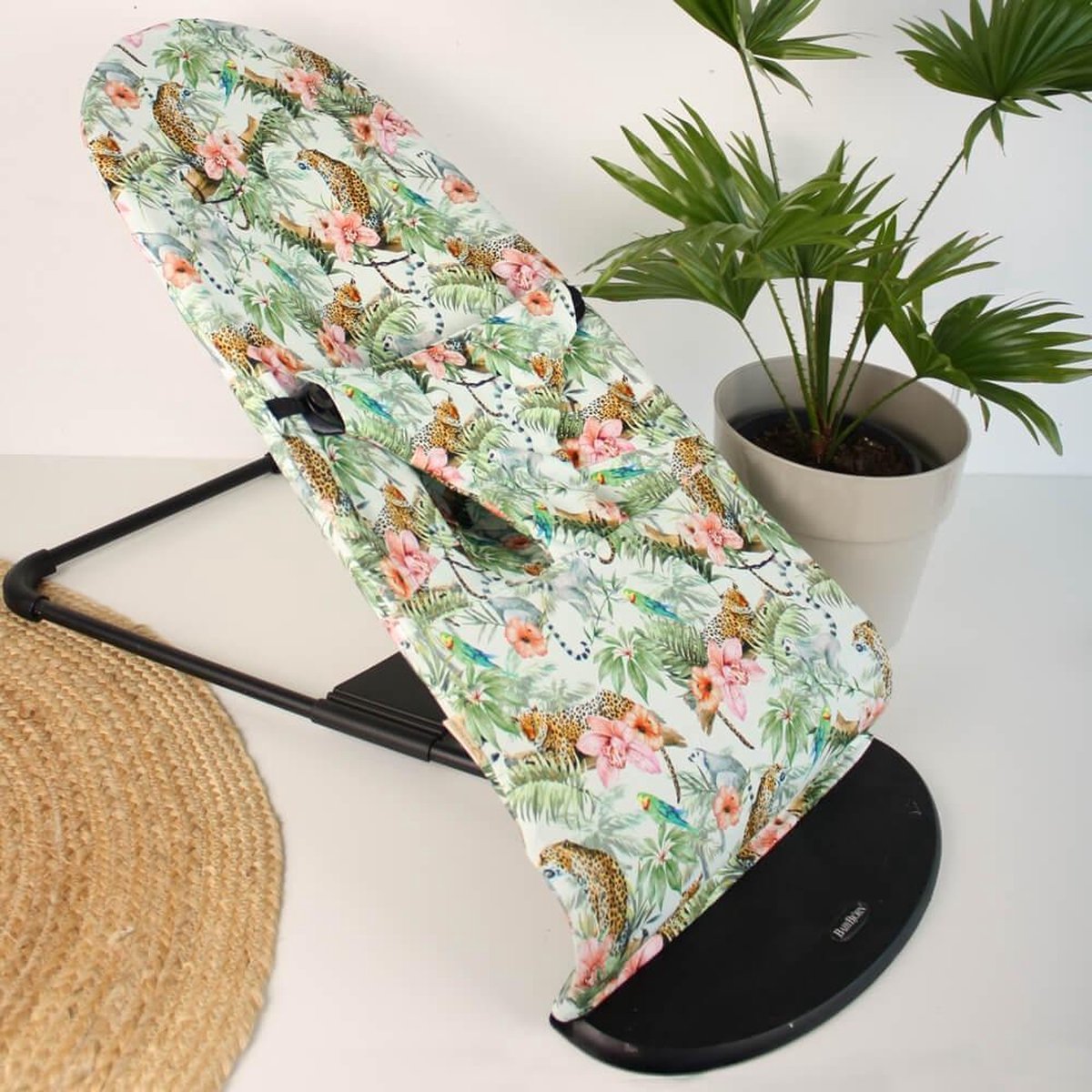 Ukje BabyBjörn Wipstoel Hoes Soft & Bliss - Bloem tijger