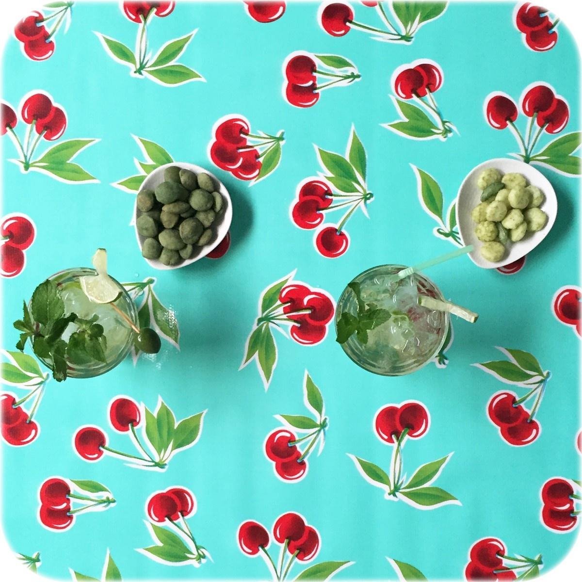 MixMamas Tafelzeil Kersen - 120 x 250 cm - Mintgroen