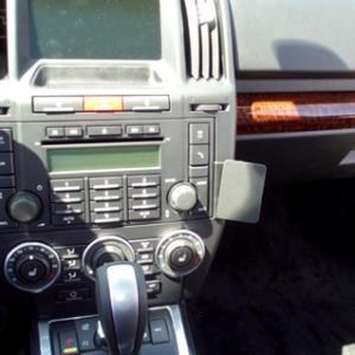 Brodit angled mount v. Land Rover Freelander 2