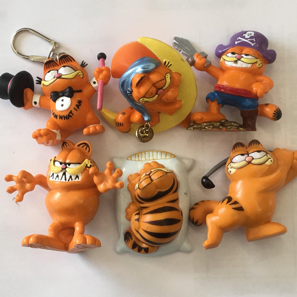 6x Garfield figuurtjes Bullyland ca. 6 cm (o.a. met zuignap en sleutelhanger)