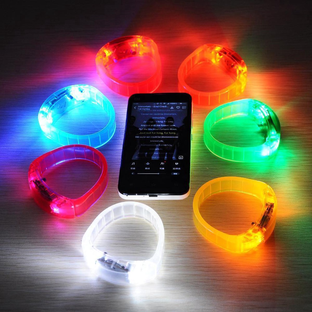 LED Disco Armband | Muziek activerende LED Armband | Sound Control LED | LED Verlichting Glow in the Dark op Maat met de Muziek | Leuk voor in de Kroeg
