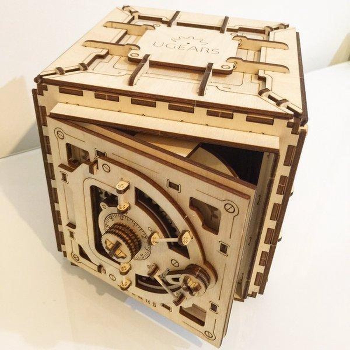 U Gears modelbouw hout KLUIS