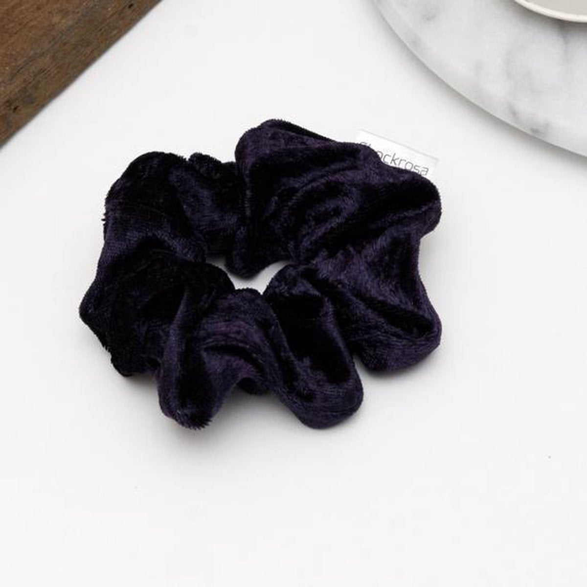 IRSA Scrunchie Velvet Aubergine Donker paars - haarwokkel - Haarelastiek - Haaraccessoire (1 stuk)