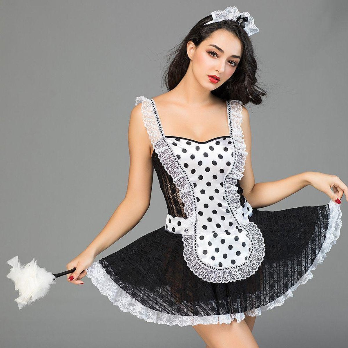 sexy outfit schoonmaakster
