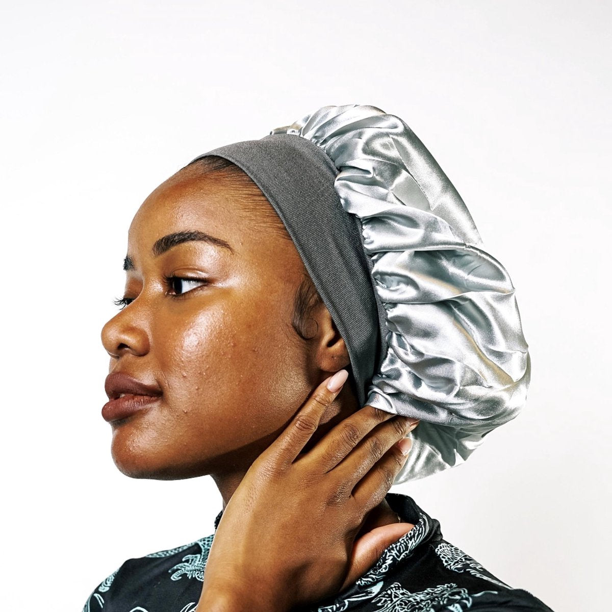 BenjaBeauty® Satijnen slaapmuts|satin bonnet|satijnen bonnet|Satijn|Nachtmuts|Dames|Zilver