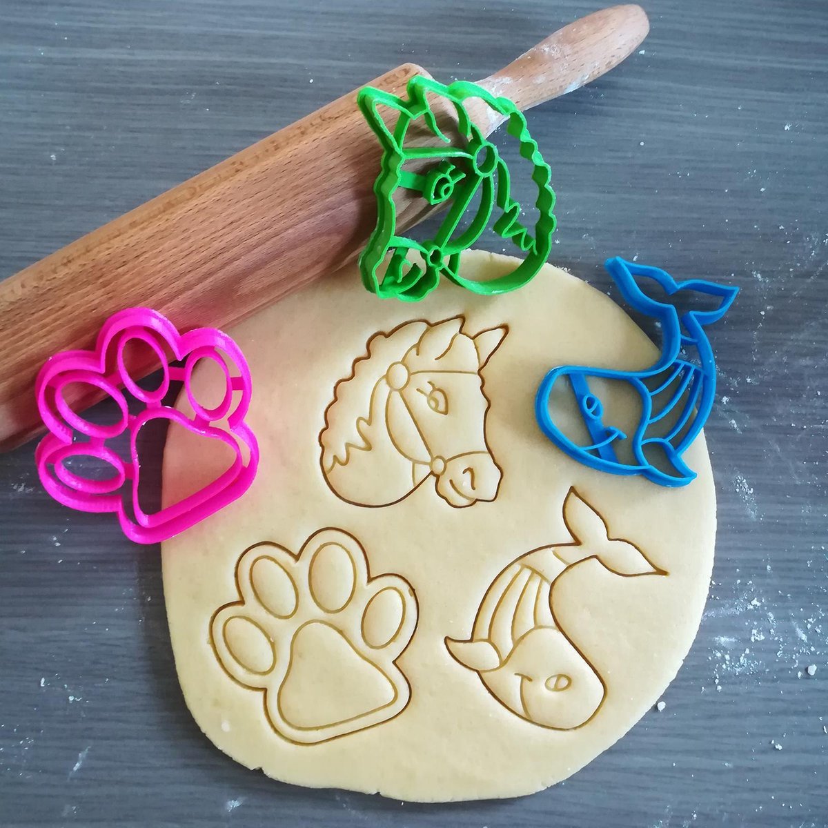 Koekjesvorm | 3-delige set | Dieren | Paard - Hondenpootje - Walvis | Cookie cutter | Uitsteekvorm | Bakvorm | 8cm
