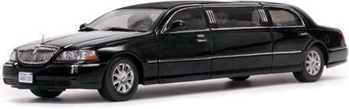 Lincoln Town Car Limousine 2003 Black