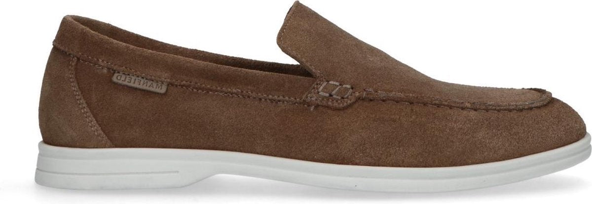 Manfield - Heren - Taupe suède loafers met witte zool - Maat 45
