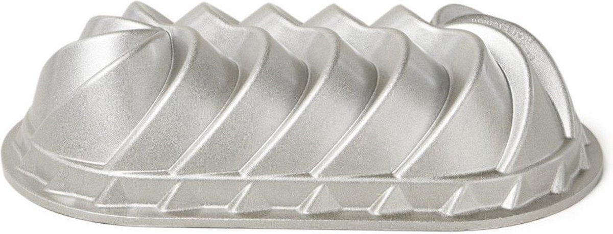Nordic Ware heritage loaf pan 1