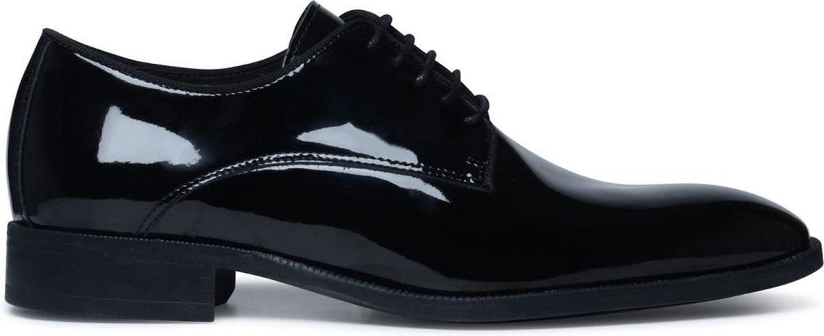 Manfield - Heren - Zwarte veterschoenen lakleer - Maat 43
