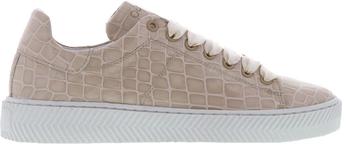 Tango | Yara 4-a nude patent sneaker - white sole | Maat: 40