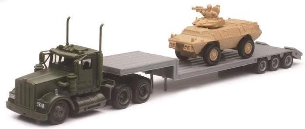 Newray 1:43 Military Truck+4x4