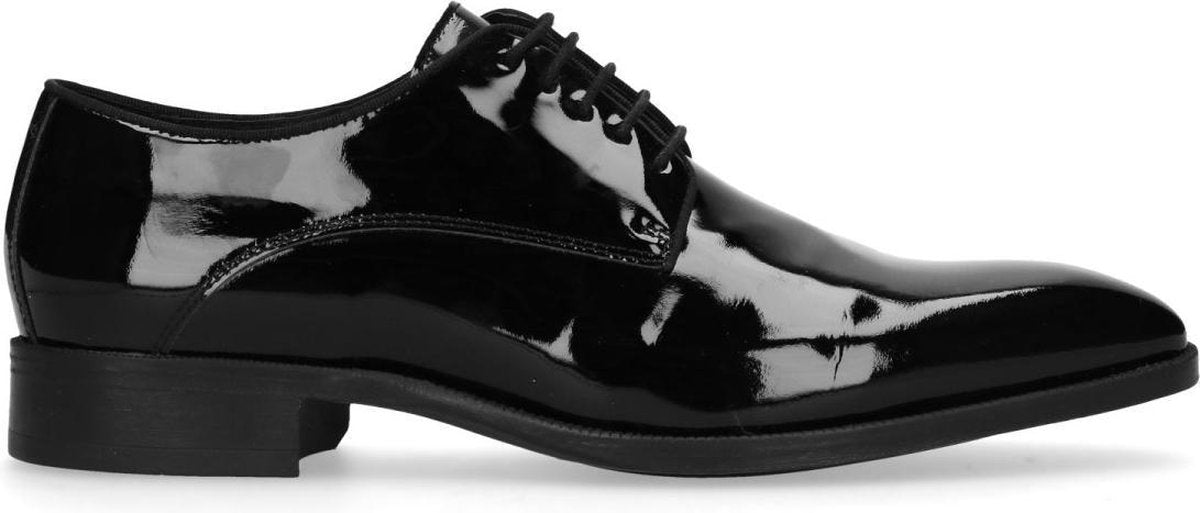 Manfield - Heren - Zwarte lak leren veterschoenen - Maat 44