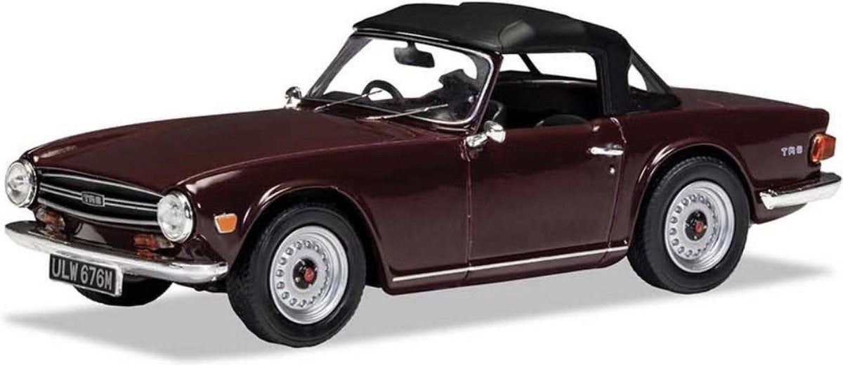 Triumph TR6 - 1:43 - Vanguards