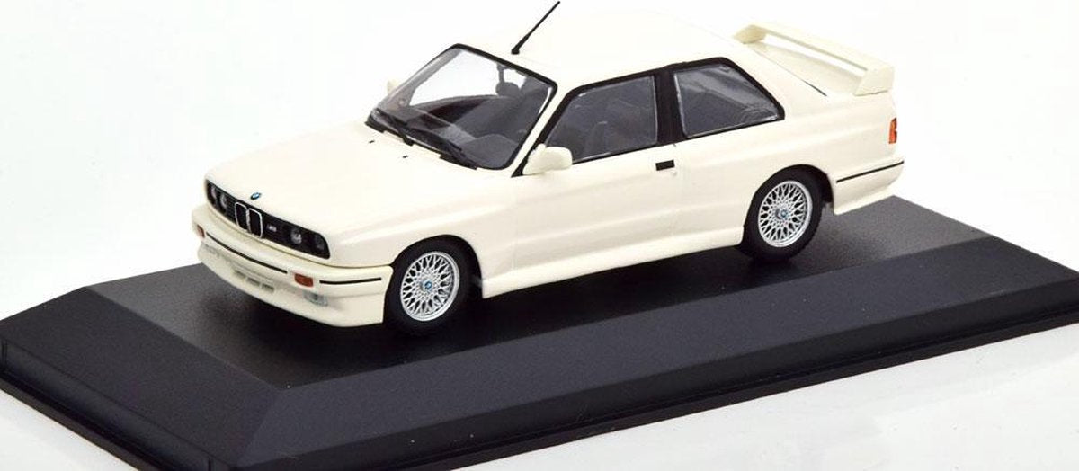 BMW M3 E30 1987 White