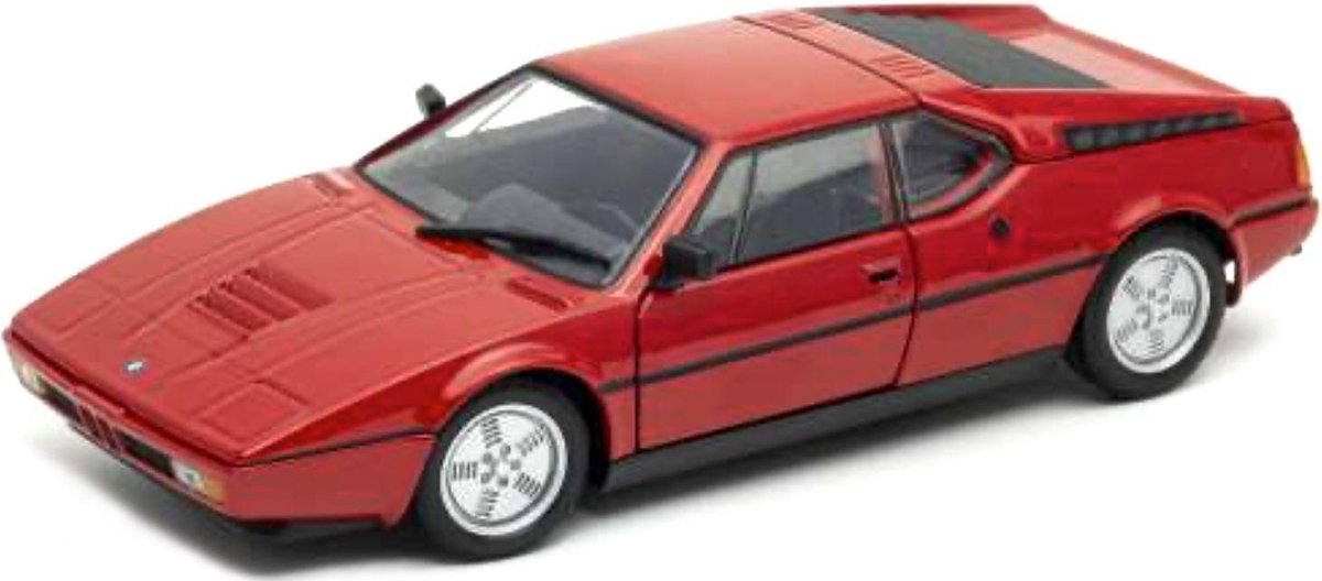 BMW M1 Red