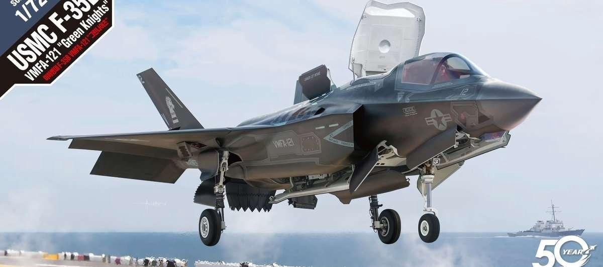 1:72 Academy 12569 USMC F-35B VMFA-121 "Green Knights" Plastic kit