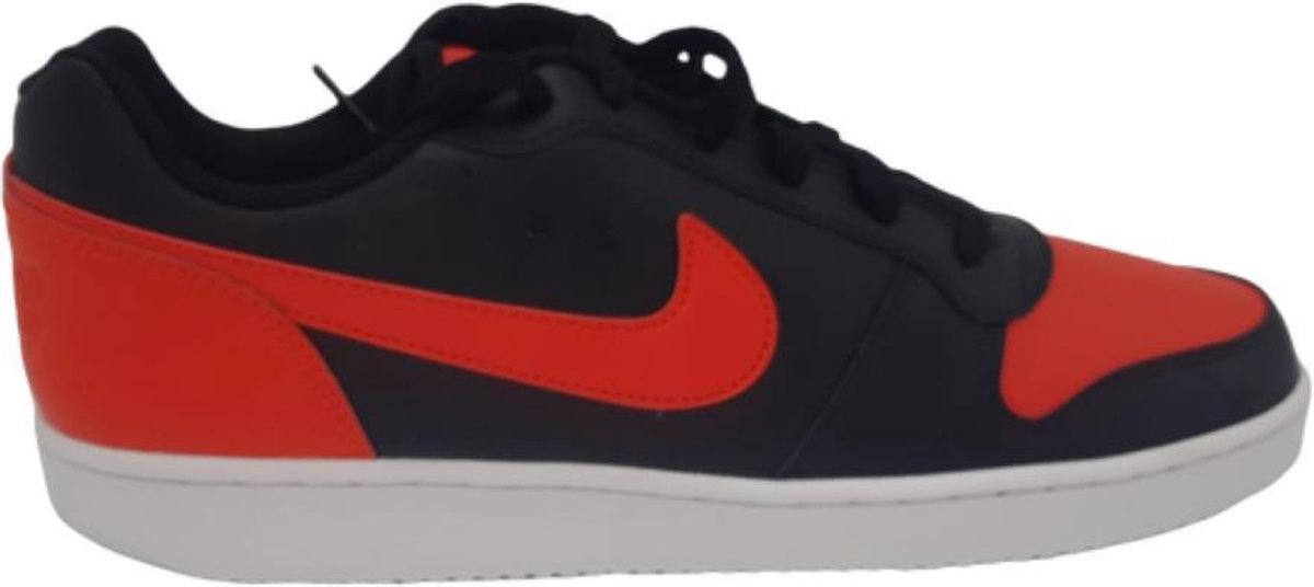 Ebernon Low - Mens in Black/Habanero Red maat 42.5