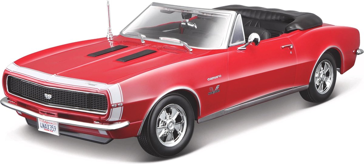 MAISTO CHEVROLET CAMARO SS 396 CABRIOLET 1967 schaal 1:18