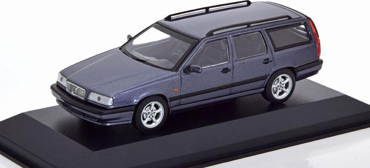 Volvo 850 Break 1994 Blauw Metallic 1-43 Maxichamps