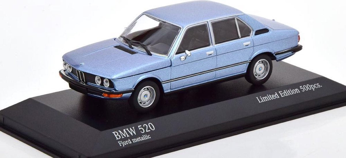 BMW 520 ( E12 ) 1974 Blauw Metallic 1-43 Minichamps Limited 500 Pieces