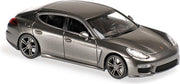 Porsche Panamera Turbo 2013 Grijs Metallic 1-43 Maxichamps