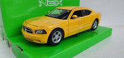 Dodge Charger Daytona R/T Geel