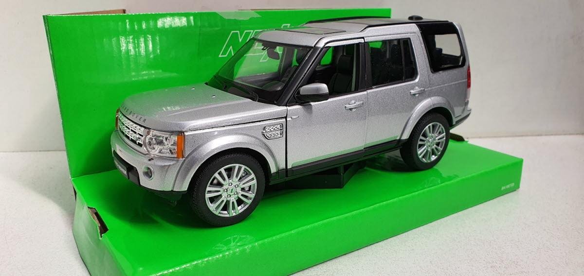 Land Rover Discovery 4 1:24 Welly Zilver