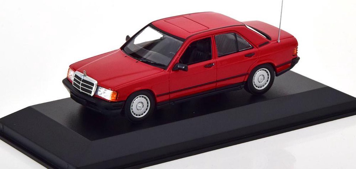 Mercedes-Benz 190E 1984 Red