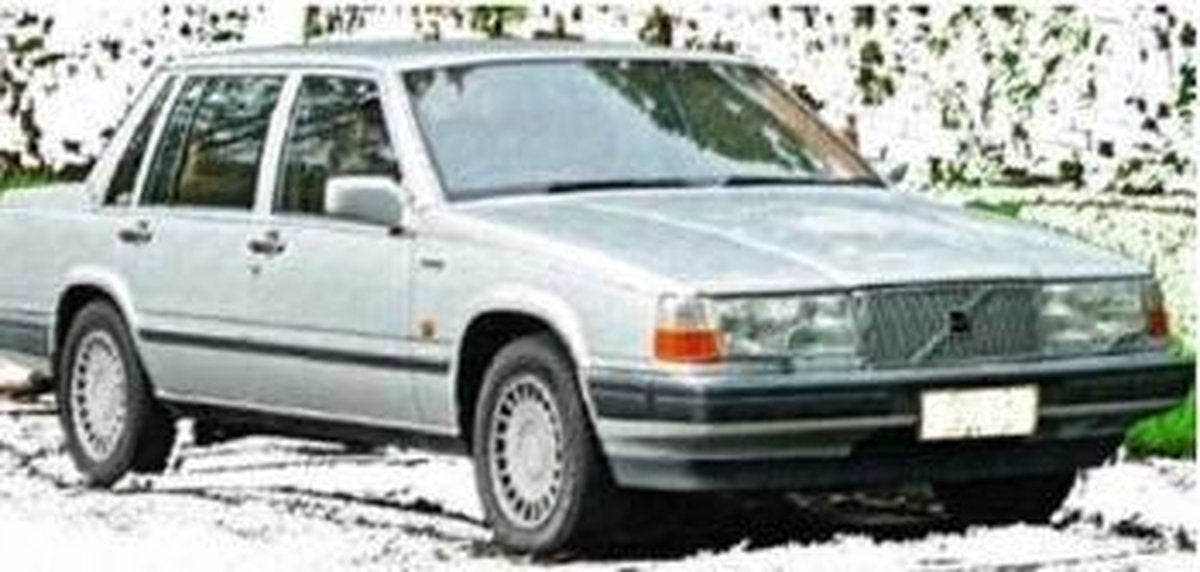 1/24 VOLVO 760 GLE (4/21) * - modelbouwsets