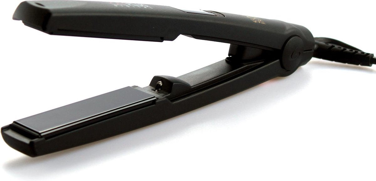 Ga.Ma CP1 Ion Plus Straightener Stijltang Ceramic Digital.