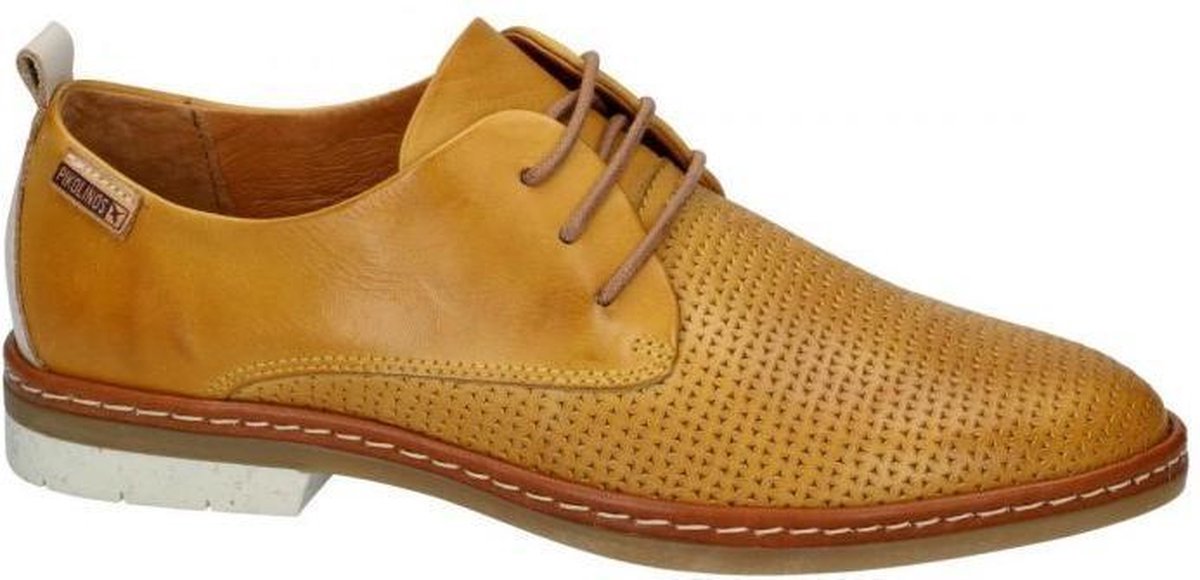 Pikolinos -Dames -  geel - lage gesloten schoenen - maat 40