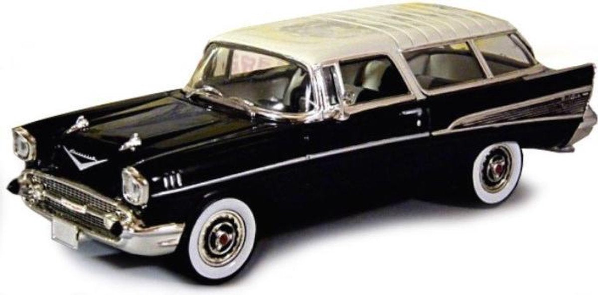 LUCKY/ROAD LEGEND CHEVROLET NOMAD 1957 schaalmodel 1:43