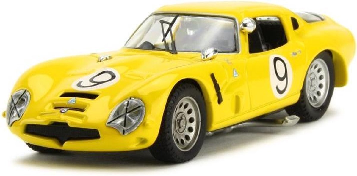 Alfa Romeo TZ2 #9 Australia 1966