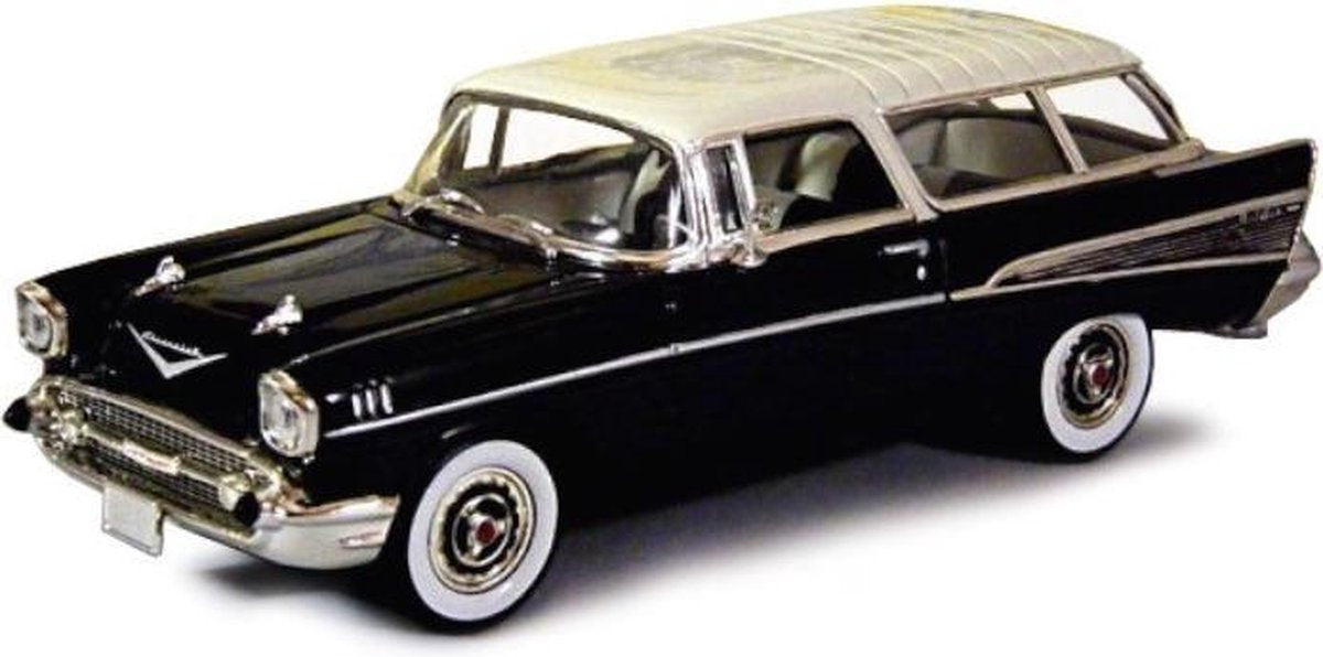 LUCKY/ROAD LEGEND CHEVROLET NOMAD 1957 schaalmodel 1:43