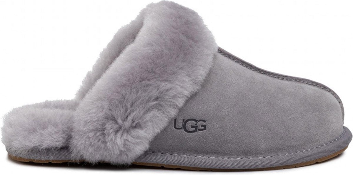UGG Sloffen - Maat 39 - Vrouwen - grijs